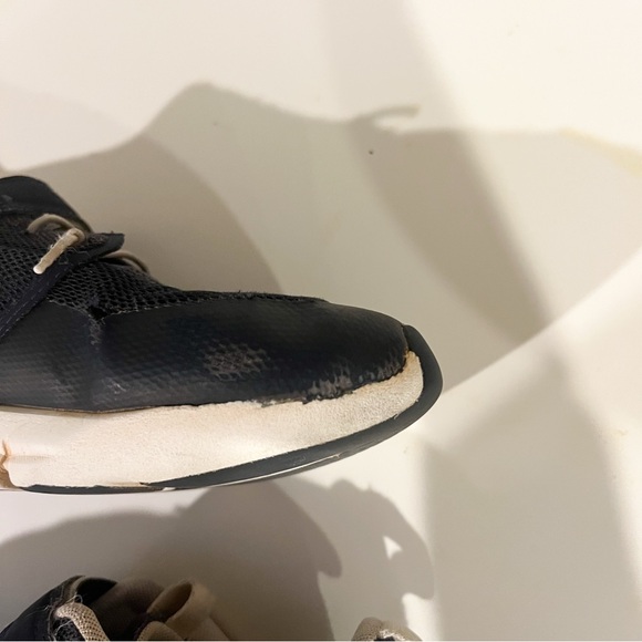 On Cloud Play Navy Blue Kids Shoes - Picture 6 of 11